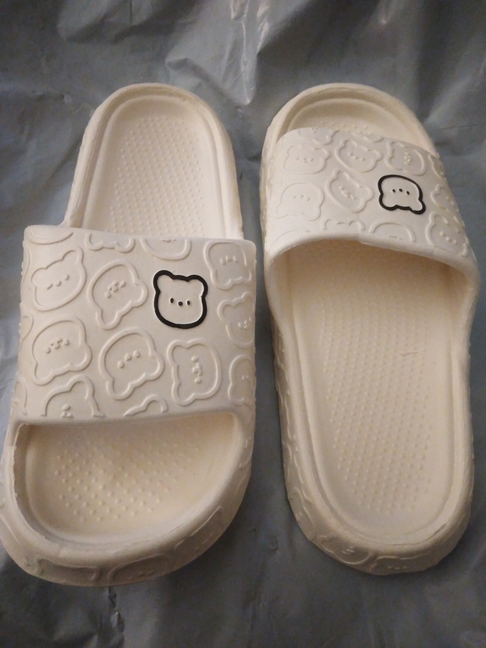 Women's Bear Slide Sandals - Cream
